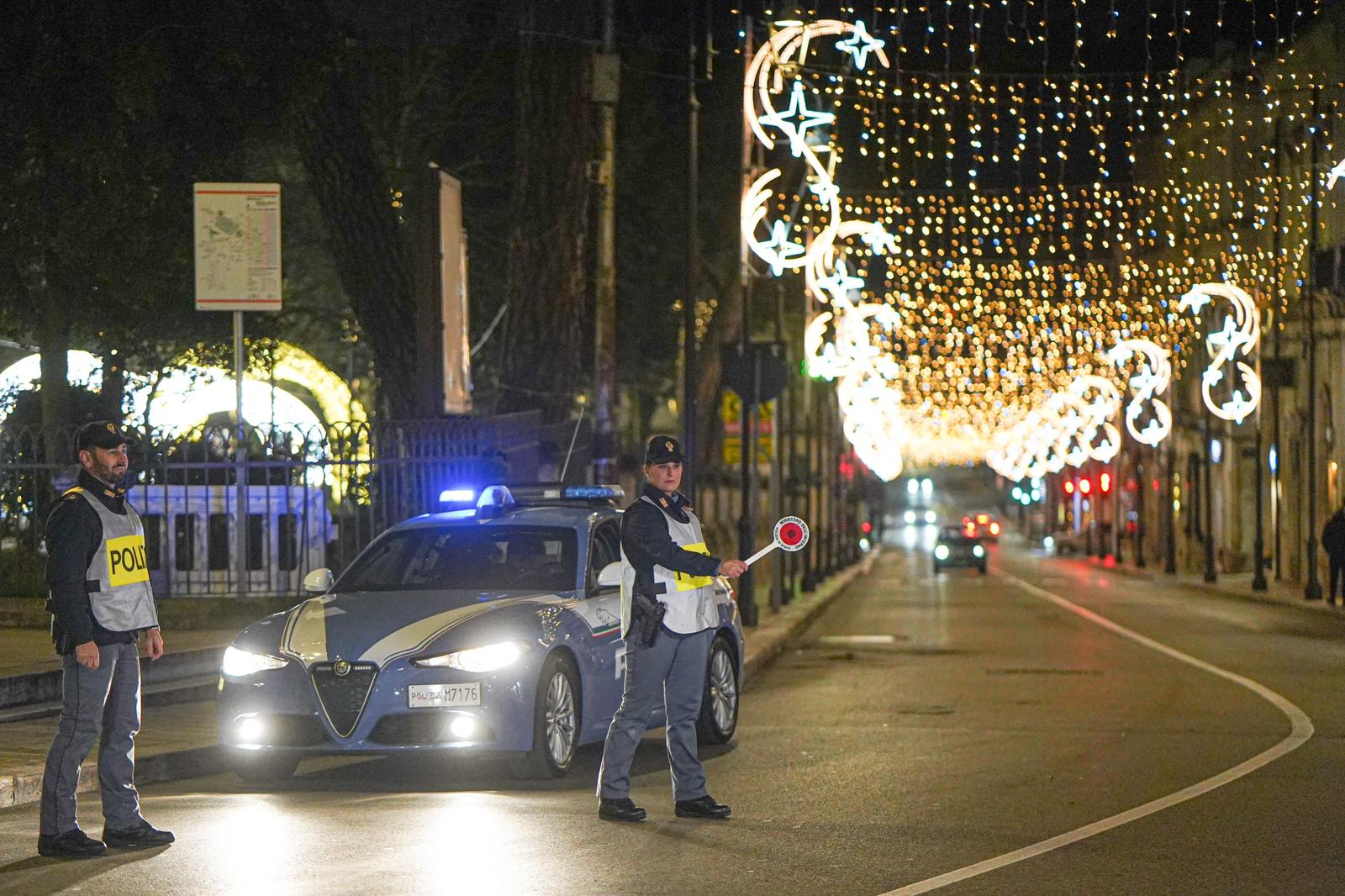 Il Video Di Natale Della Polizia Di Stato Lo Stradone